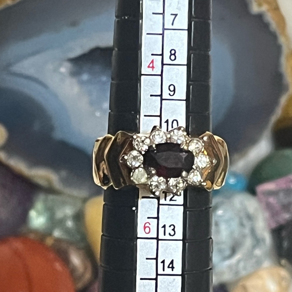 Vintage Gold and Black Stone Ring